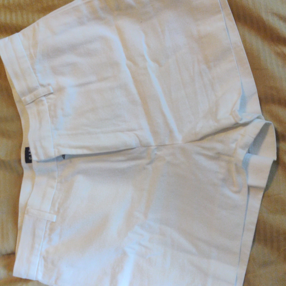 GAP Shorts